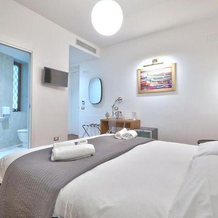 Belmoro - La Dimora Del Capo Bed & Breakfast Palermo Ngoại thất bức ảnh